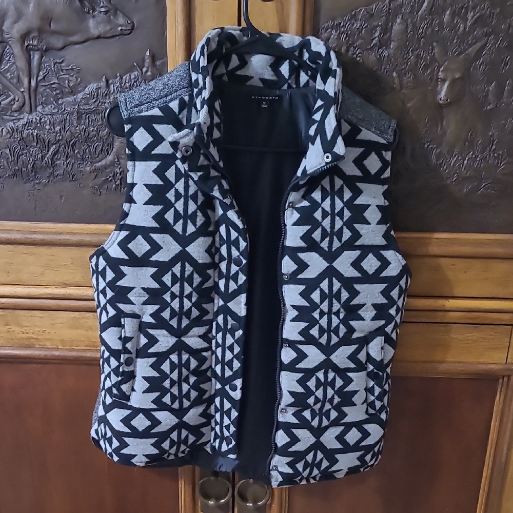 Staccato Black and Gray Southwest Vest